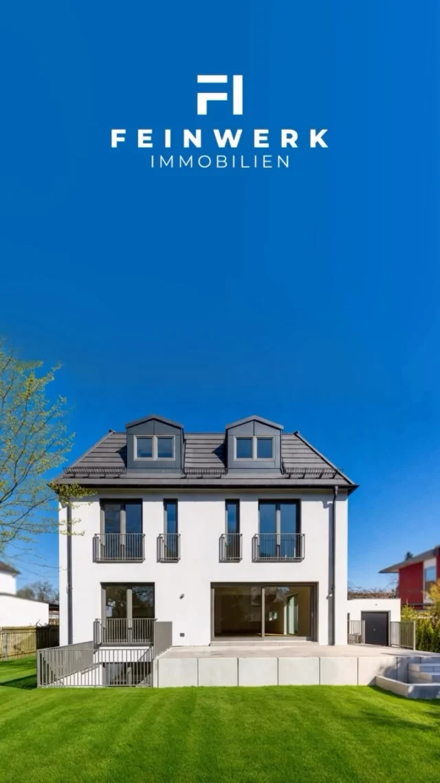KLASSISCHE ELEGANZ IN MÜNCHEN-OBERMENZING ✨

Eine Stadtvilla, die Maßstäbe setzt.
In absoluter Bestlage von München-Obermenzing vereint dieses Anwesen zeitlose Architektur mit modernster Ausstattung.

🏡 317 m² Wohnfläche
🌿 540 m² Grundstück
🛏 8 Zimmer
🚗 2 Garagen

Ein Zuhause für höchste Ansprüche – mitten in München-Obermenzing.

💎 3.990.000 €

#MünchenObermenzing #FeinwerkImmobilien #Luxusimmobilie